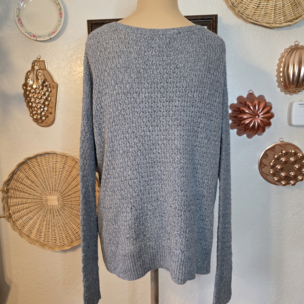 American Eagle Gray Light Academia CozyCore CabinCore V-Neck Women's Sweater - Picture 7 of 10